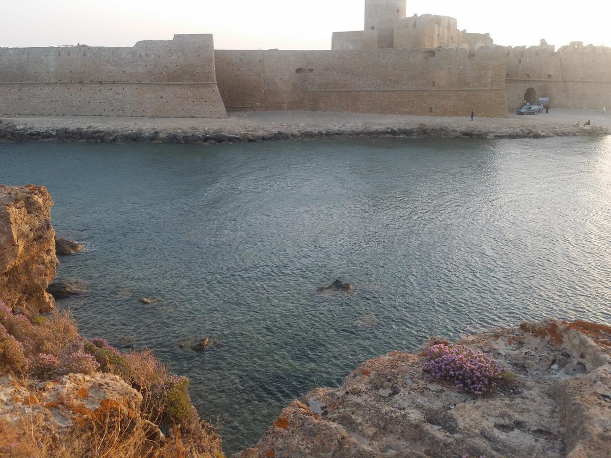 Hotel Annibale Isola Di Capo Rizzuto Exterior foto